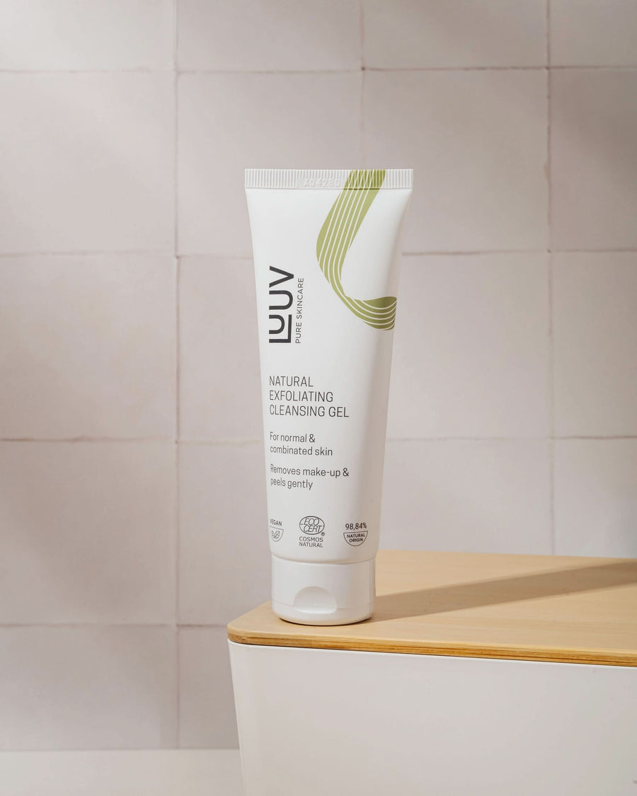 Natural Exfoliating Cleansing Gel with Bamboo, 75ml - Sccoti