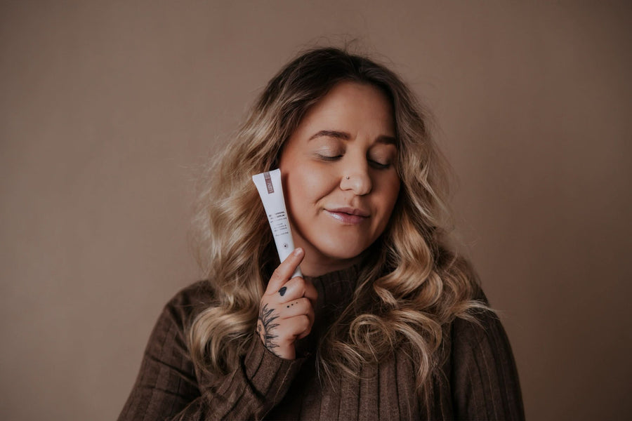 Self - Tanning Face Serum With Hyaluronic Acid, 20ml - Sccoti